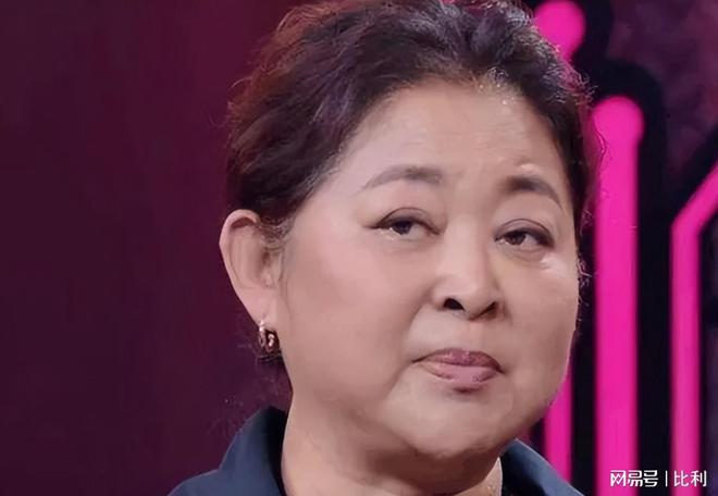 相都变了陈凯歌那句话注定了她的结局爱游戏app为品牌代言的倪萍连面(图4)